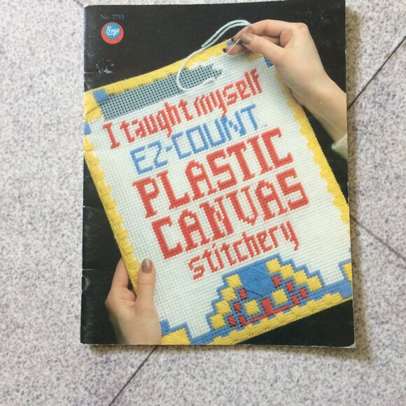 Plastic Canvas Craft Stitchery Books Bundle of 2 - Picture 10 of 13